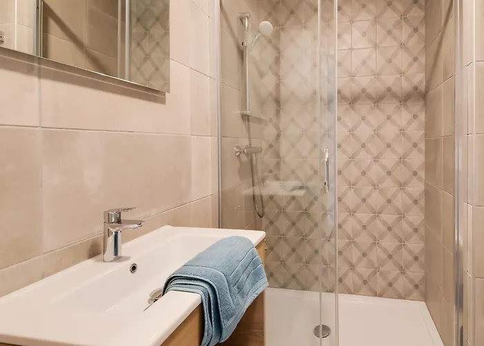 Charming Rural Retreat Bourseigne-Neuve